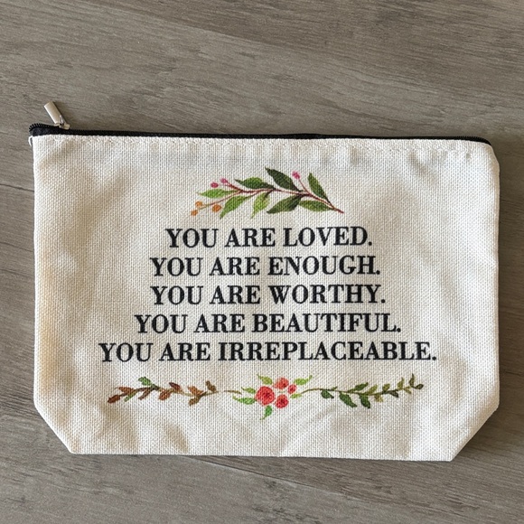 unbranded Handbags - Floral Canvas Pouch NWOT